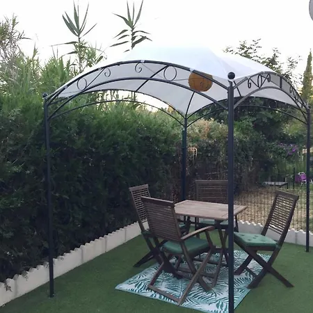 Acogedor, Tranquilo, Luminoso, Jardin Privado