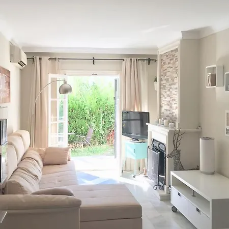 Apartment Acogedor, Tranquilo, Luminoso, Jardin Privado